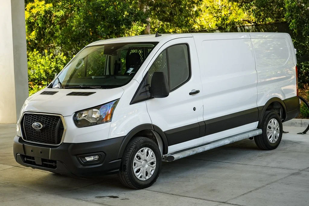 Used 2024 White Ford Base image 3