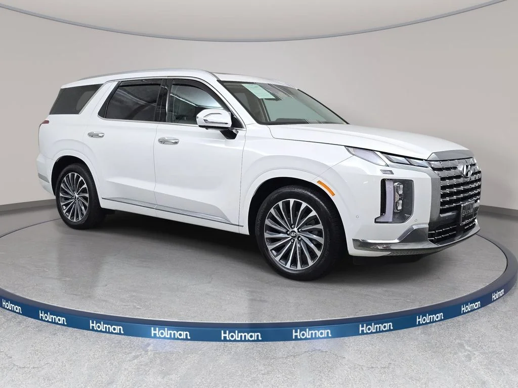 Used 2025 White Hyundai Calligraphy image 4