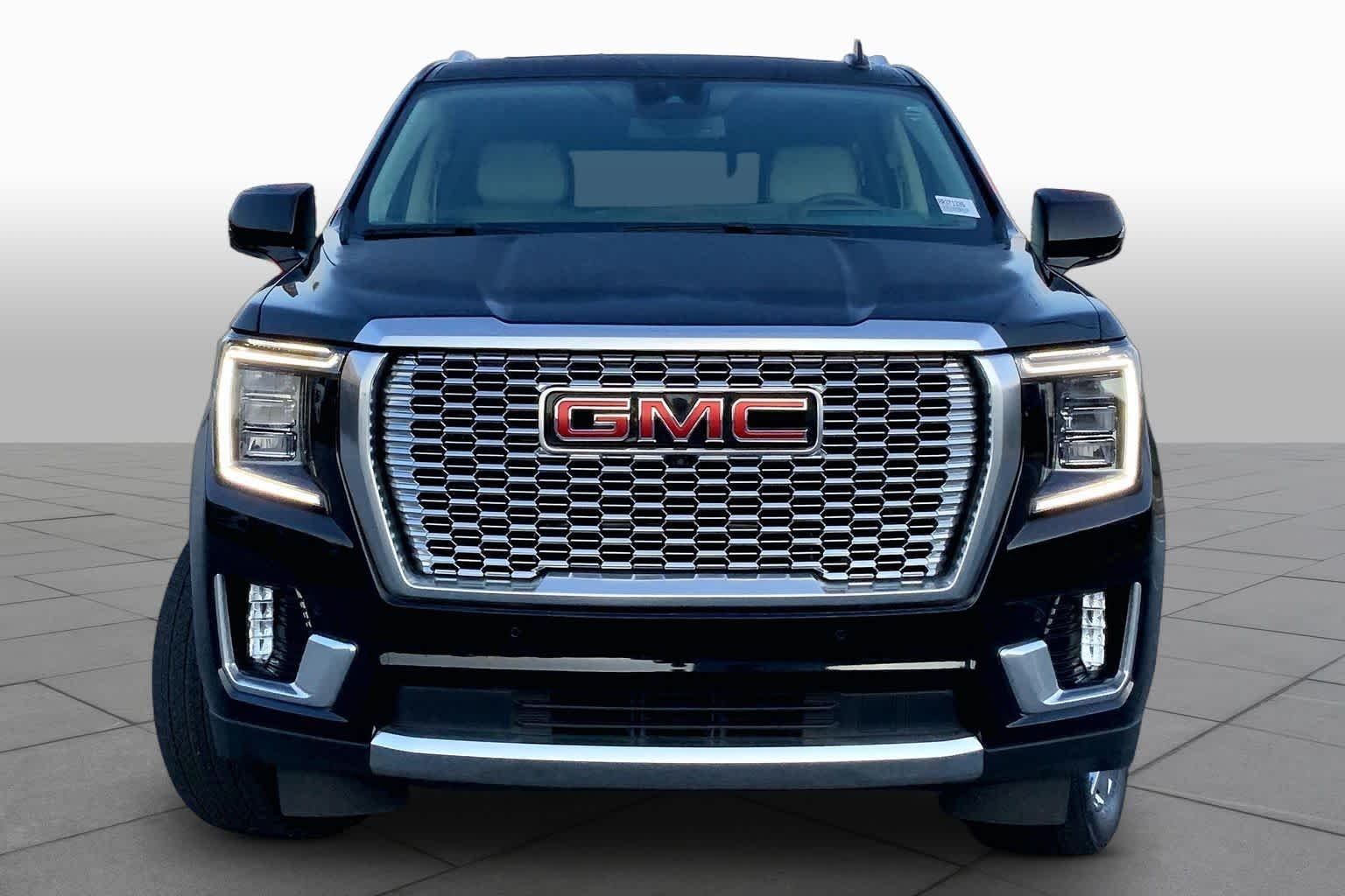 Used 2024 Onyx Black GMC Denali image 4
