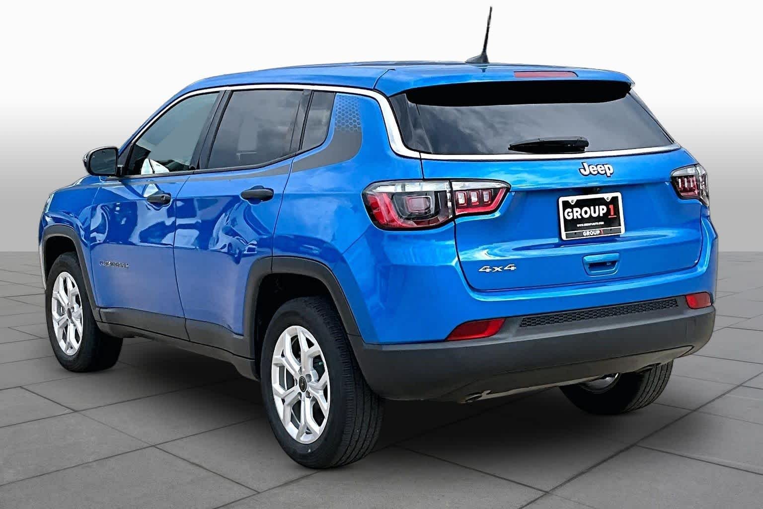 Used 2025 Hydro Blue Pearlcoat Jeep Sport image 13