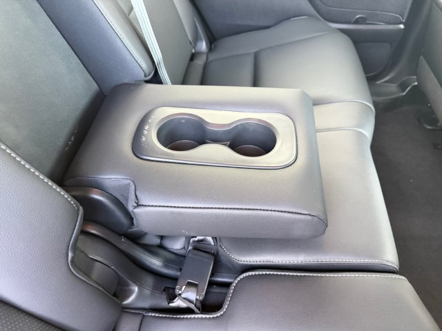 Used 2023 White Honda EX-L image 34
