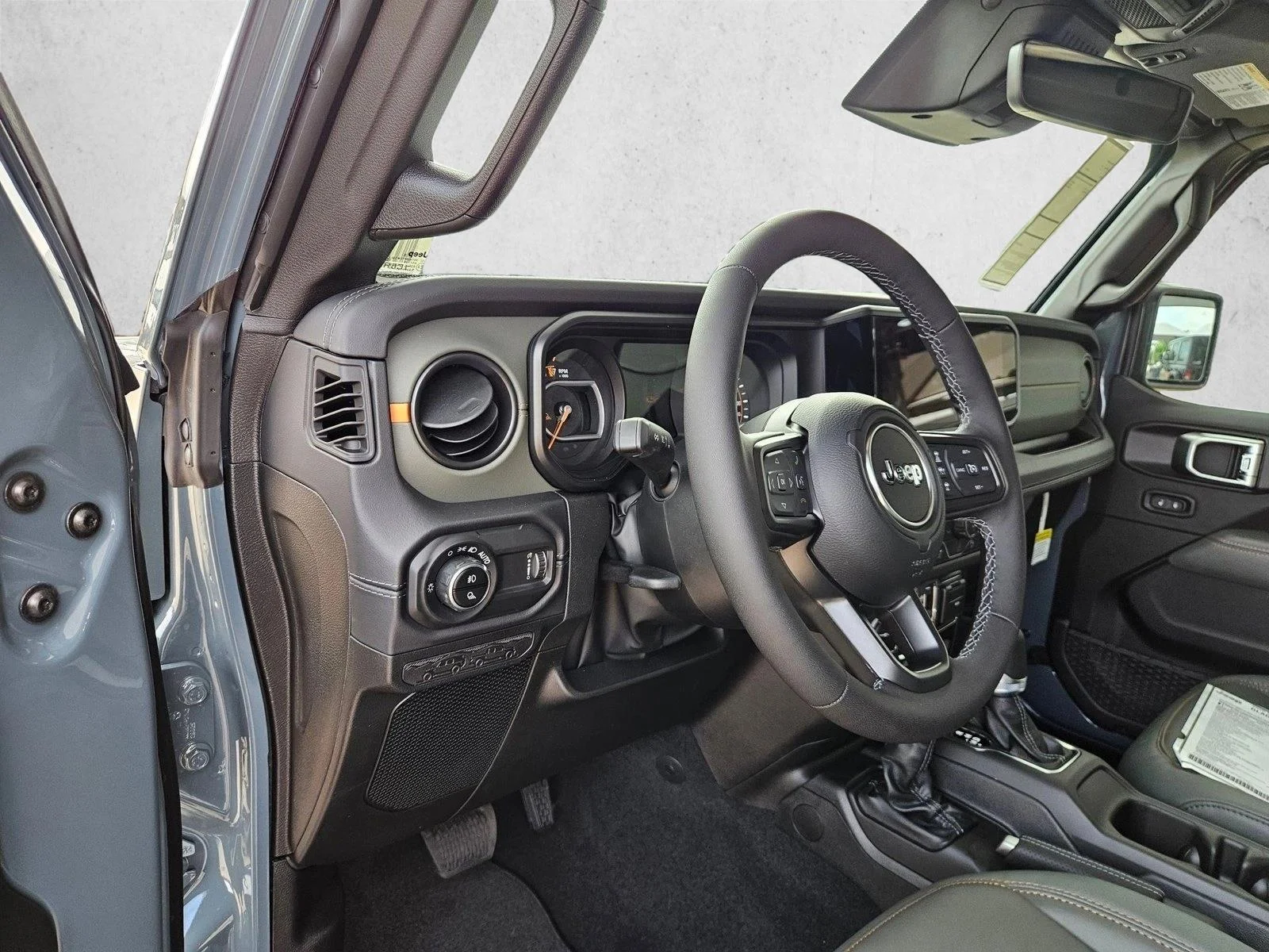 New 2026 Anvil Clearcoat Jeep Mojave X image 4