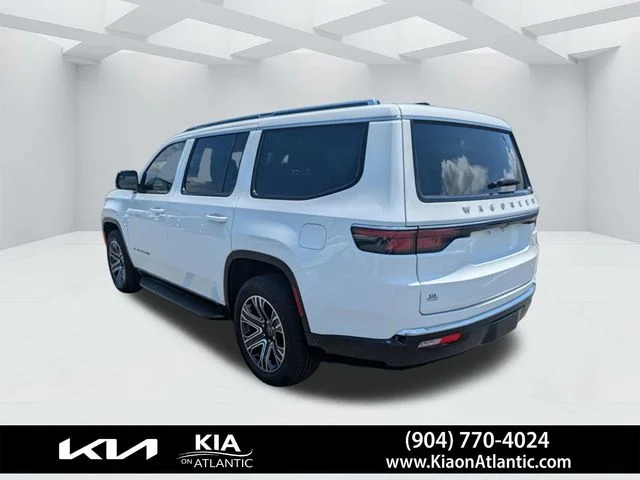 Used 2025 White Jeep Base image 5