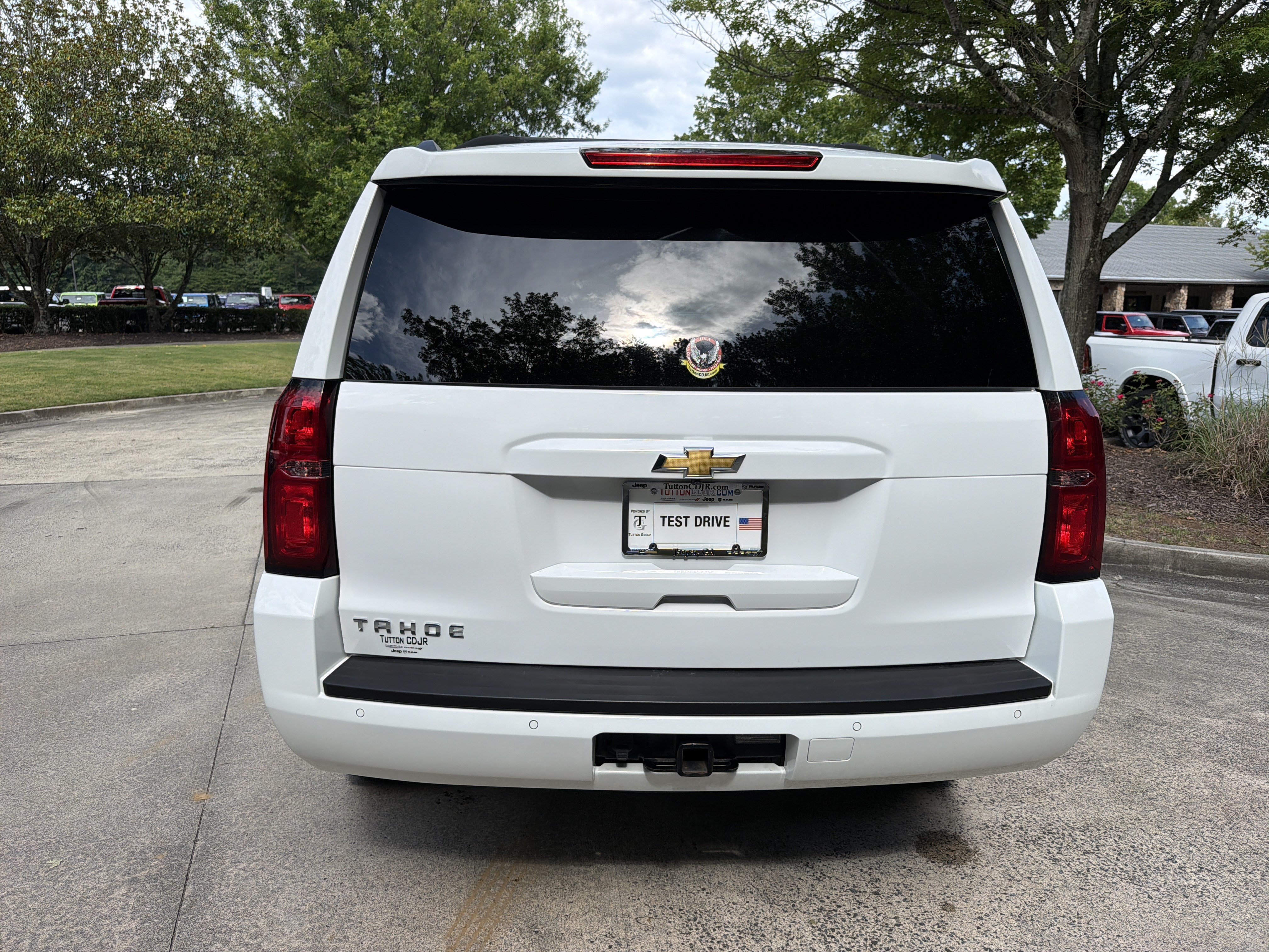 Used 2019 Summit White Chevrolet LS image 9