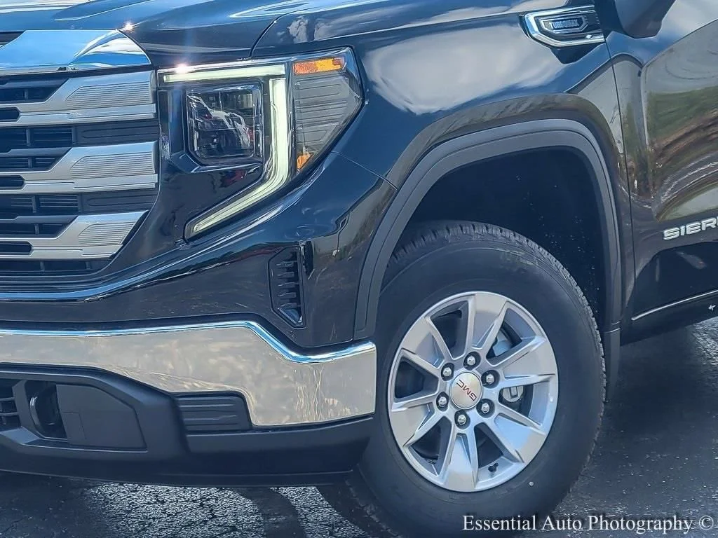 2026 GMC Sierra 1500 SLE - Photo 5