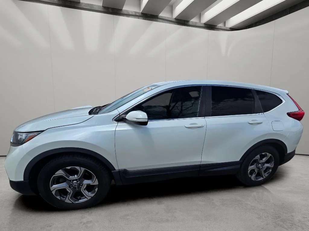 Used 2018 White Diamond Pearl Honda EX image 4