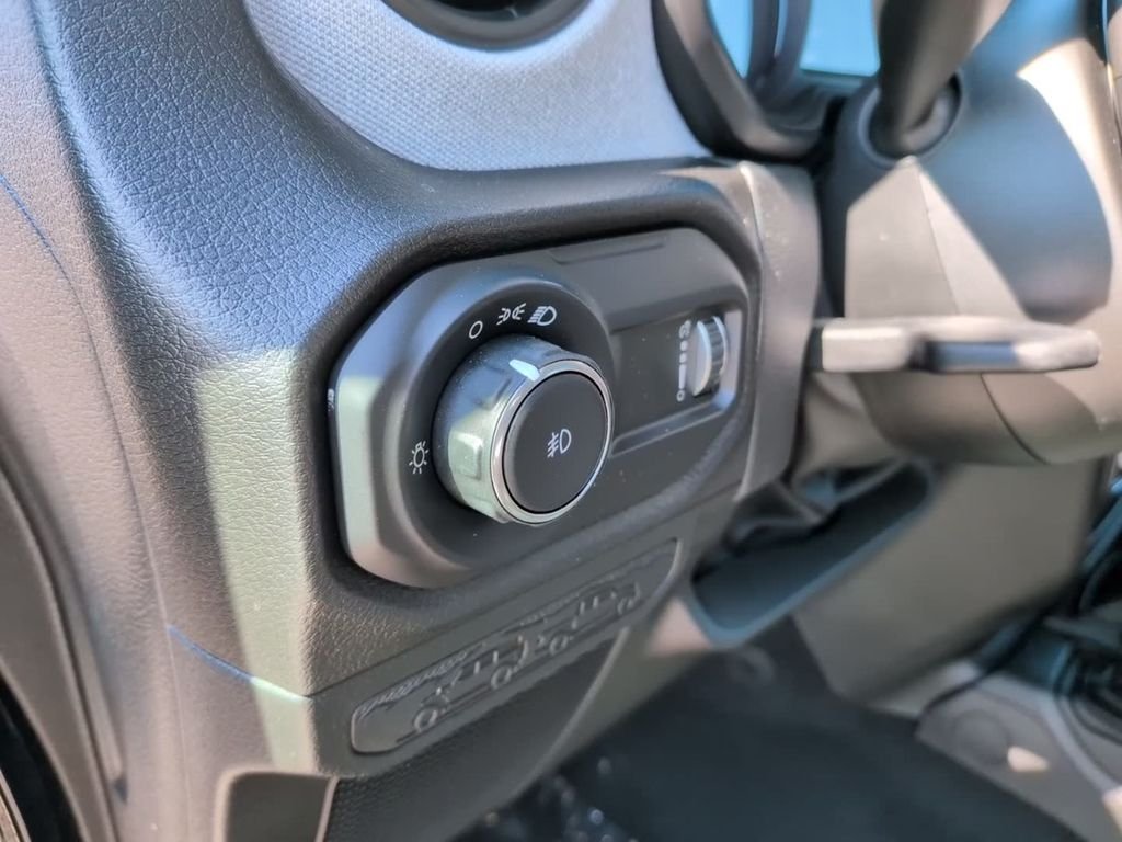 New 2026 Black Clear-Coat Exterior Paint Jeep Sport image 22