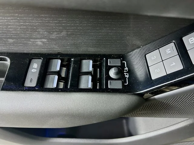 New 2026 Gold Land Rover Dynamic SE image 19