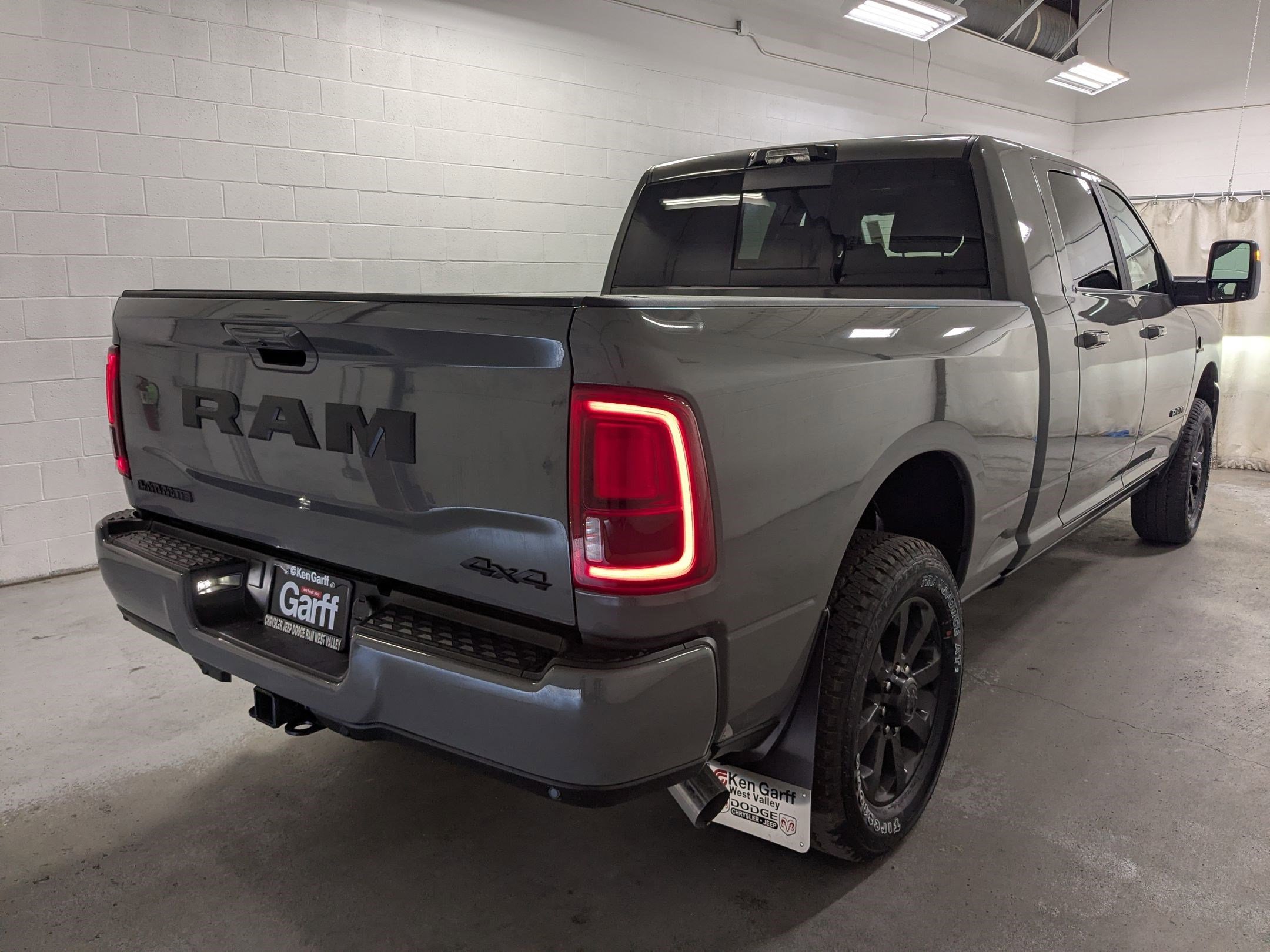 New 2026 Ceramic Gray Clear-Coat Exterior Paint RAM Laramie image 4