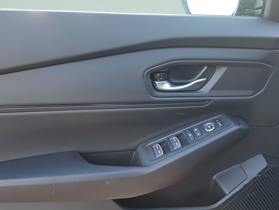 New 2026 Urban Gray Pearl Honda SE image 20
