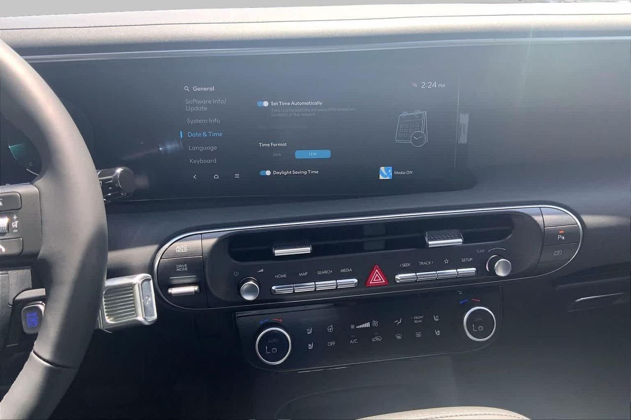 New 2026 Titan Green Hyundai SEL Premium AWD image 6