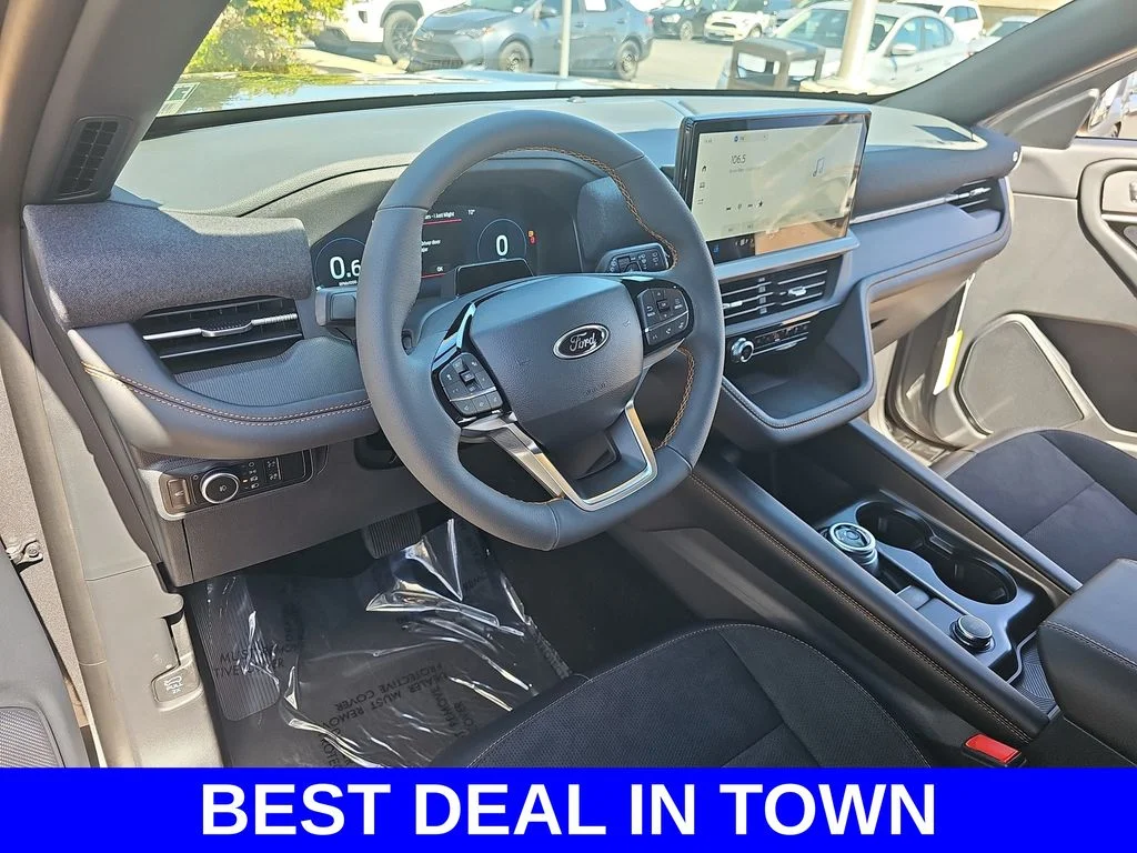 New 2026 Carbonized Gray Metallic Ford Tremor® image 17