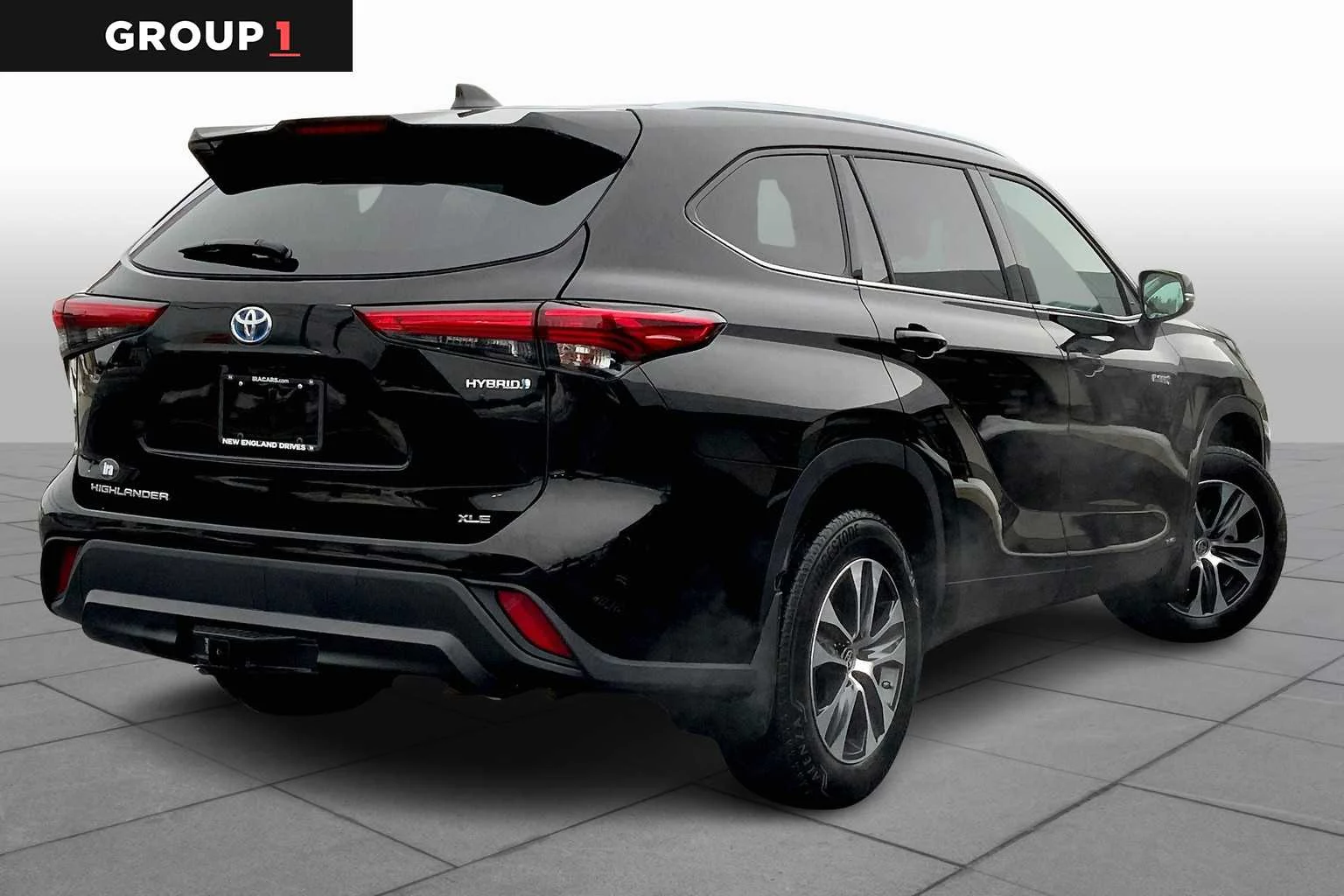 Certified Used 2021 Midnight Black Metallic Toyota Hybrid XLE image 13