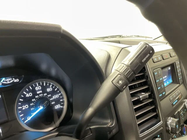 Used 2019  Ford XLT DRW CREW CAB image 19