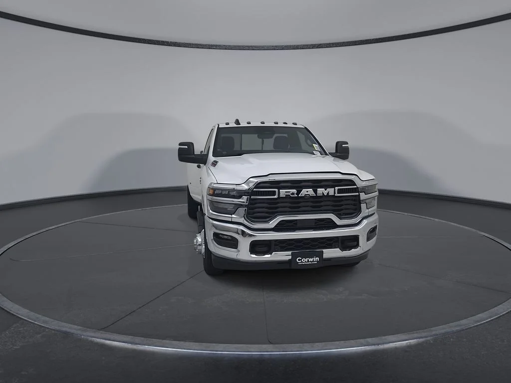 New 2026 Bright White Clear-Coat Exterior Paint RAM Tradesman image 4