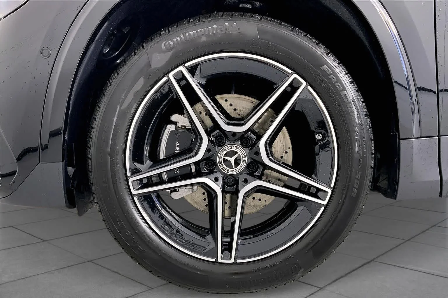 New 2025 Cosmos Black Metallic Mercedes-Benz GLA 250 image 11