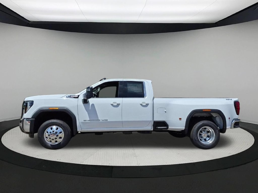 2026 GMC Sierra 3500HD SLE - Photo 2