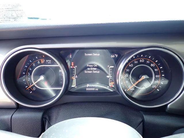 Used 2018 White Jeep Unlimited Sahara image 26