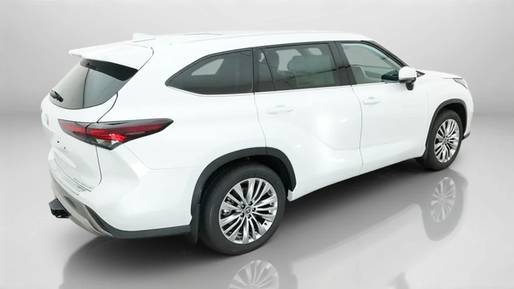 New 2026 Wind Chill Pearl Toyota Platinum image 9