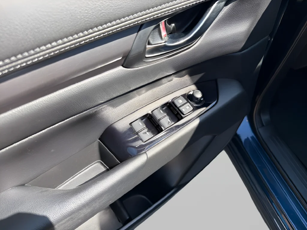 Used 2019 Blue Mazda Touring image 16