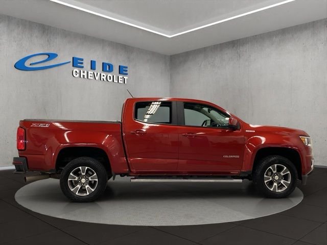 Used 2016 Red Chevrolet Z71 image 15