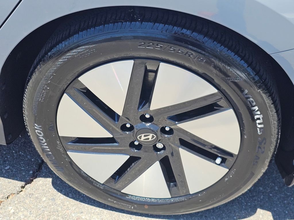 Certified Used 2024 Blue Hyundai SE image 8