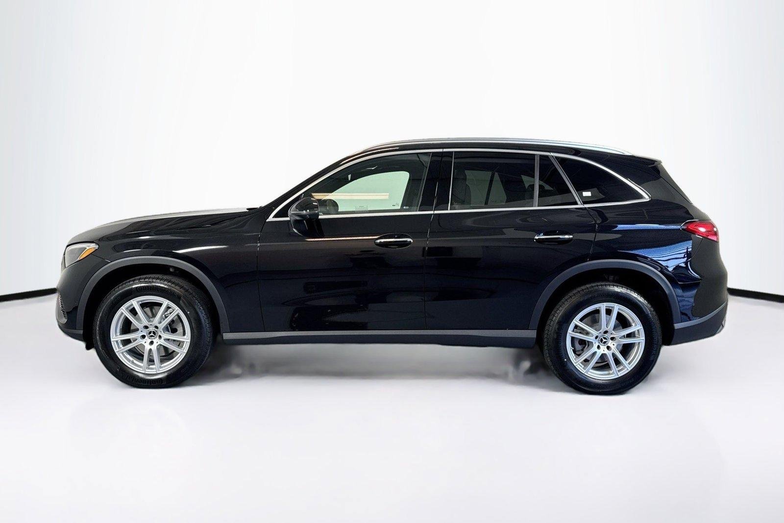 New 2026 Obsidian Black Metallic Mercedes-Benz GLC 300 image 8