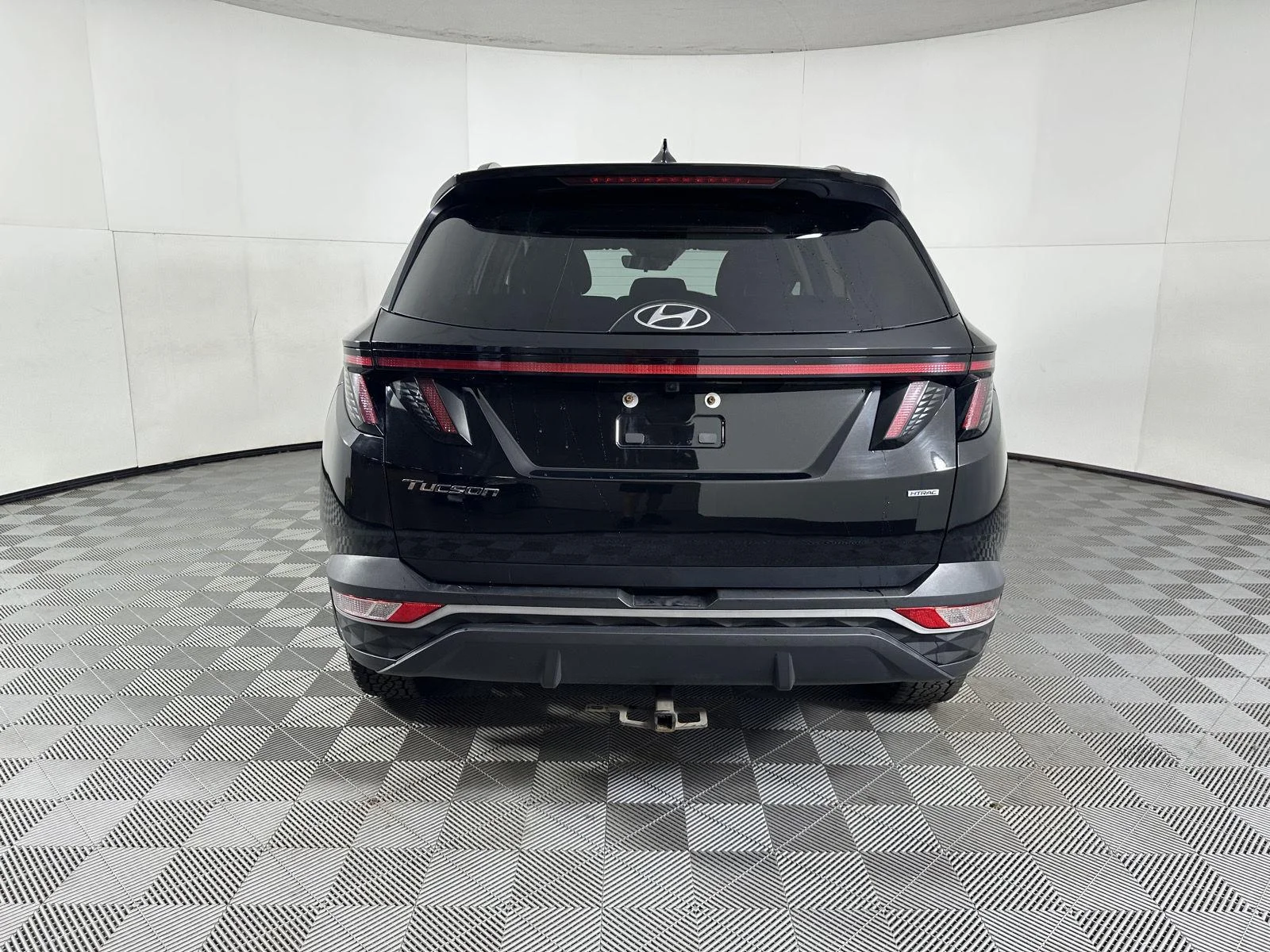 Used 2023 Phantom Black Hyundai SEL image 9