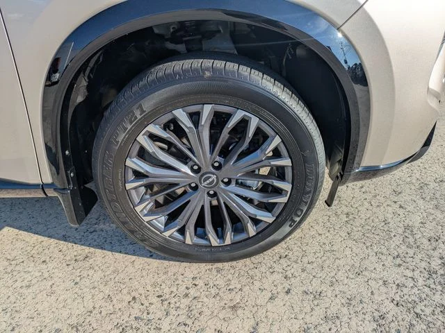Used 2025 Gold Nissan Platinum image 10