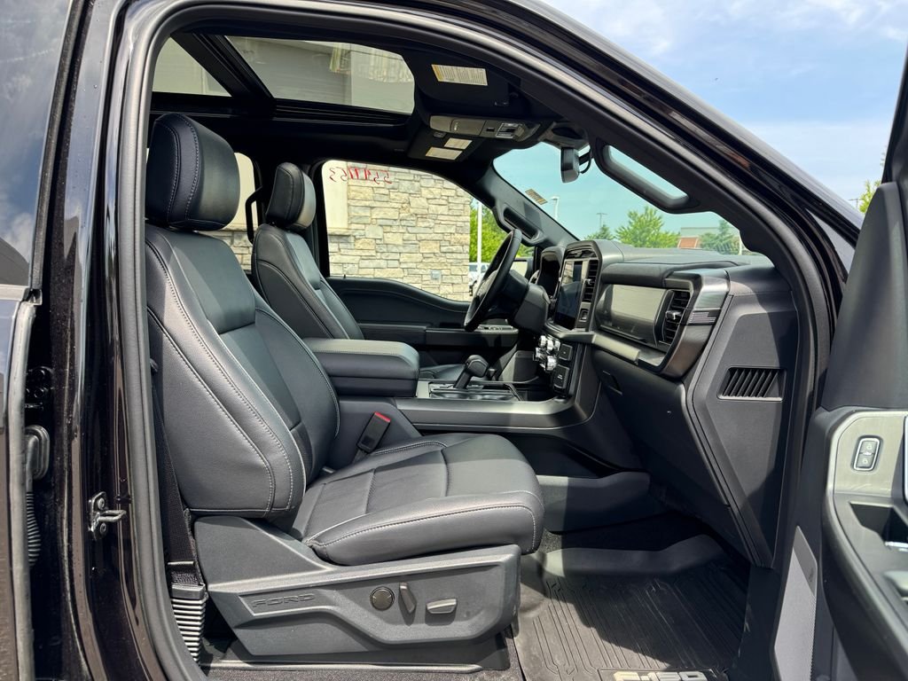 2025 Ford F-150 Lariat - Photo 8