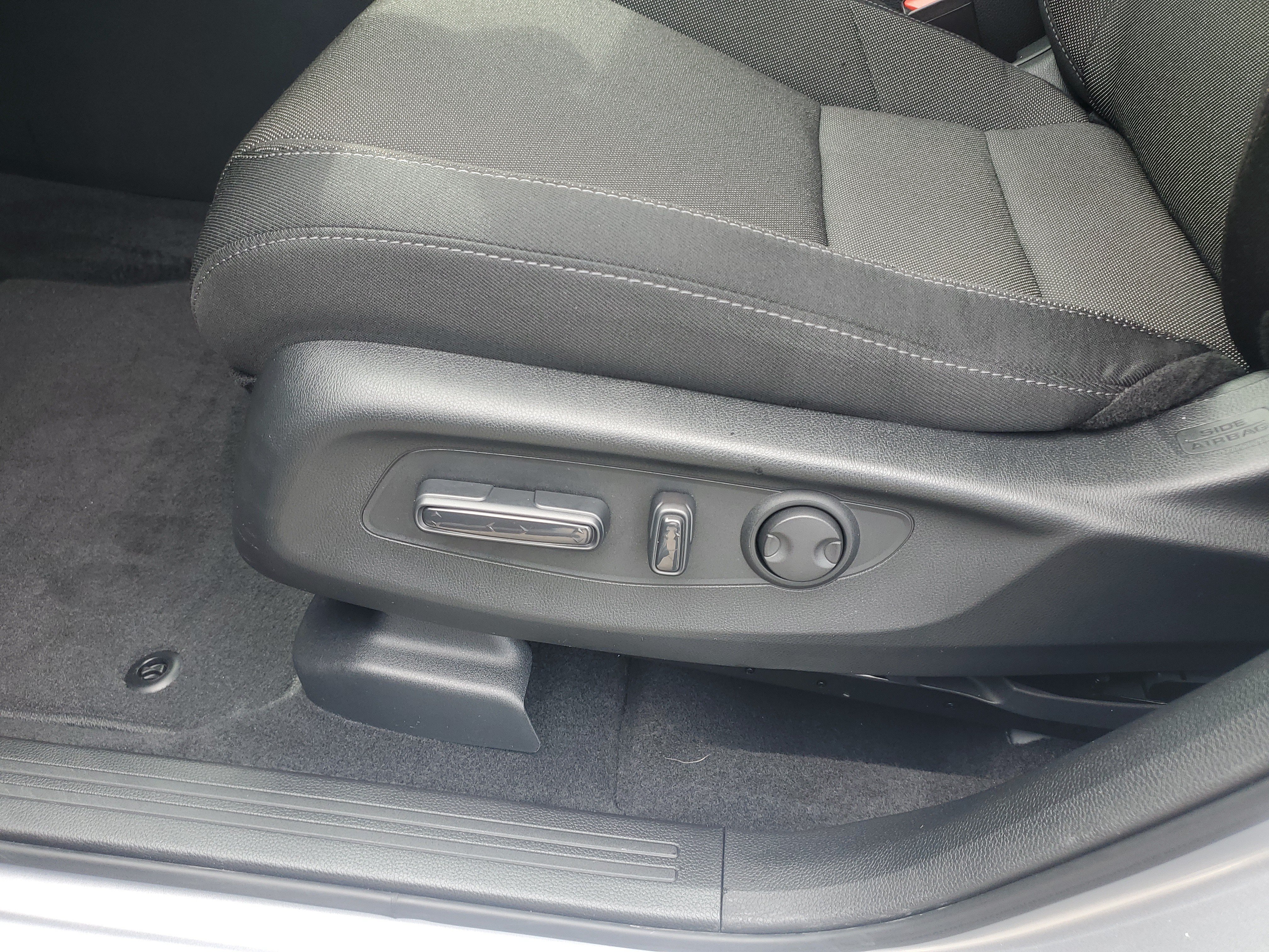 Used 2024 Lunar Silver Metallic Honda EX image 21