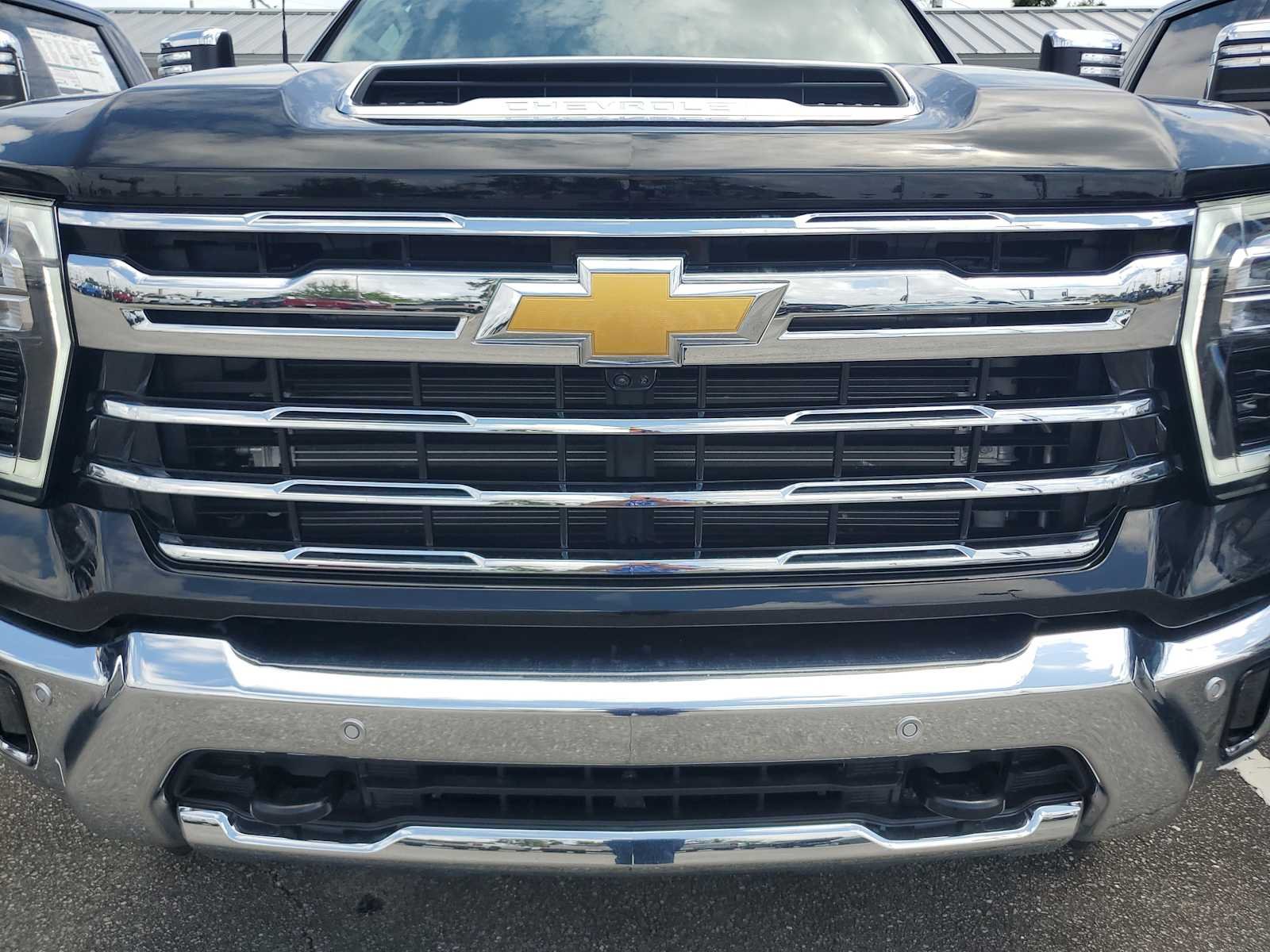 2026 Chevrolet Silverado 3500 HD LTZ - Photo 11