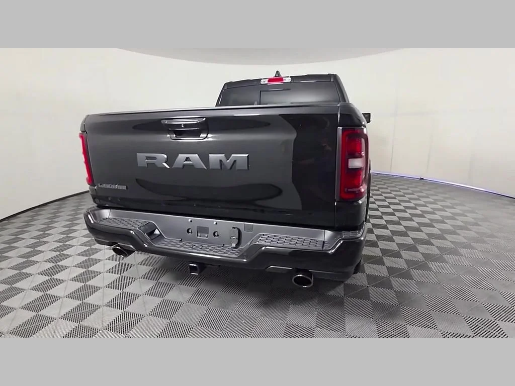 New 2026 Diamond Black Crystal Pearl-Coat Exterior Paint RAM Laramie image 26