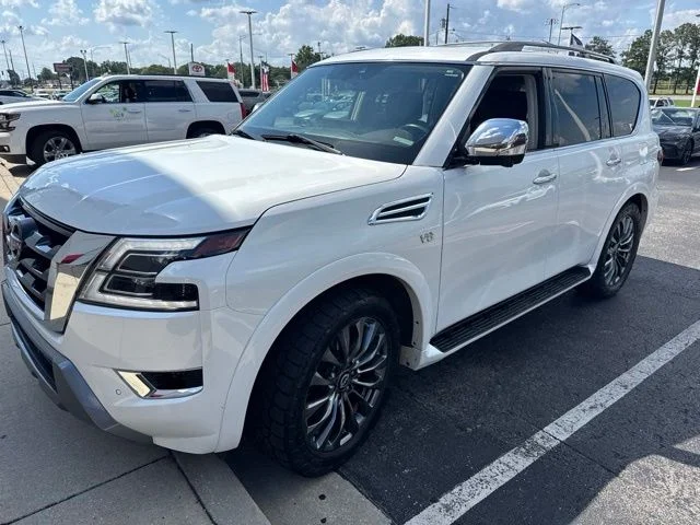 Used 2021 White Nissan Platinum image 1
