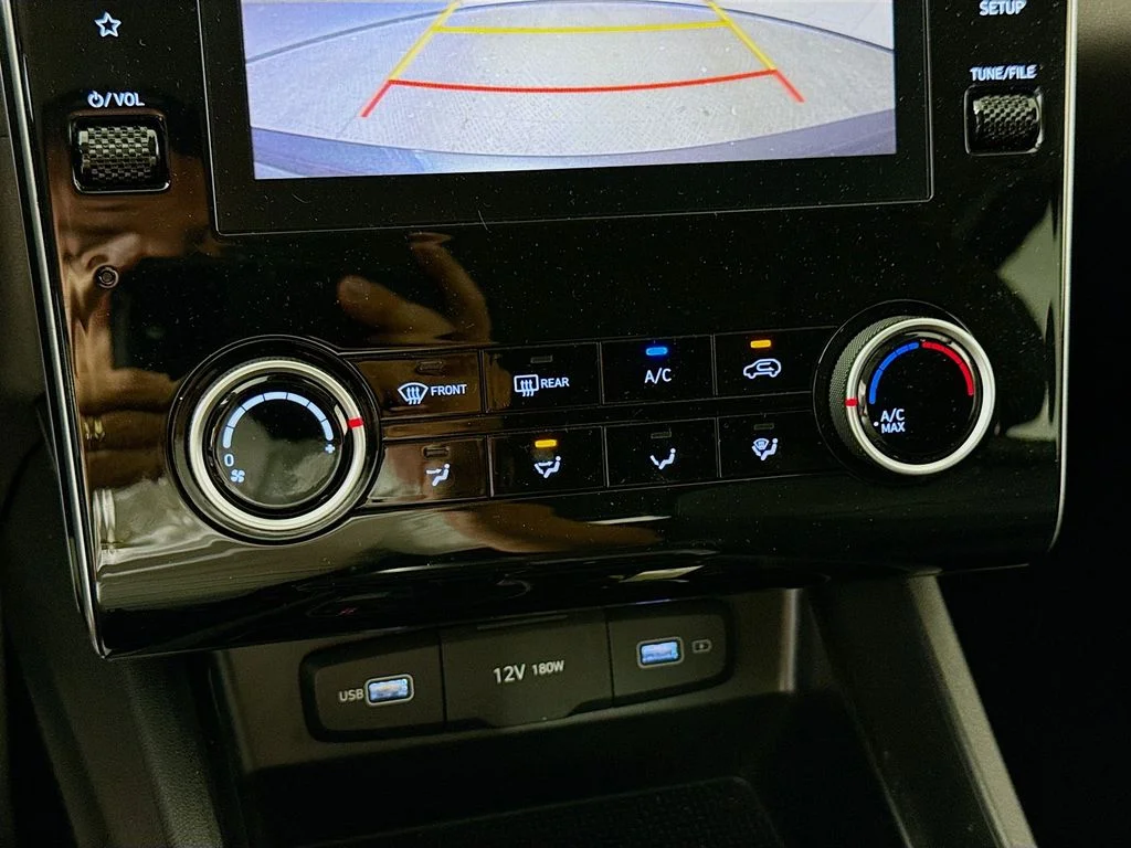 Used 2022 Portofino Gray Hyundai SEL image 5