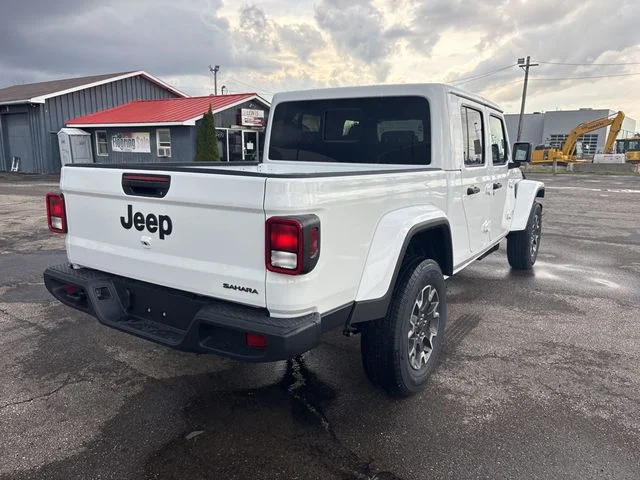 New 2026 Bright White Clear-Coat Exterior Paint Jeep Sahara image 3