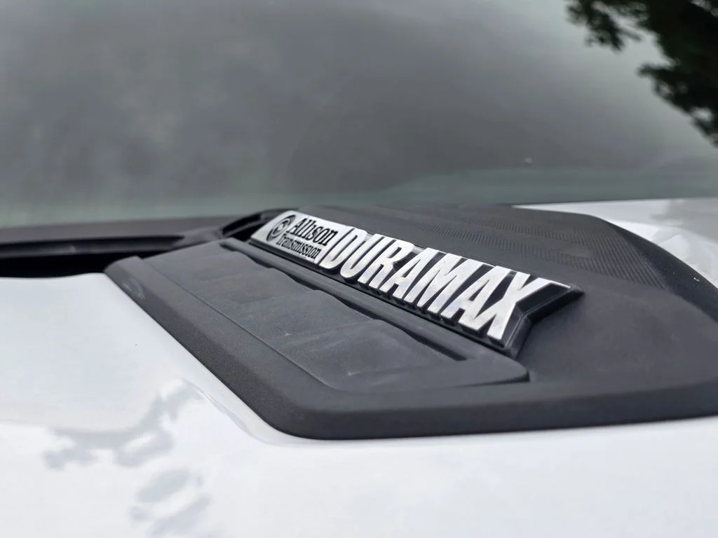 Used 2021 Summit White Chevrolet LT image 22