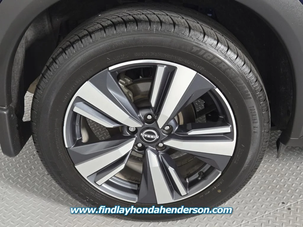 Used 2022 Caspian Blue Metallic Nissan SL image 11