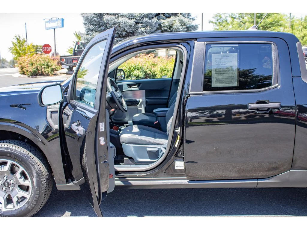 Used 2024 Shadow Black Ford XLT image 27