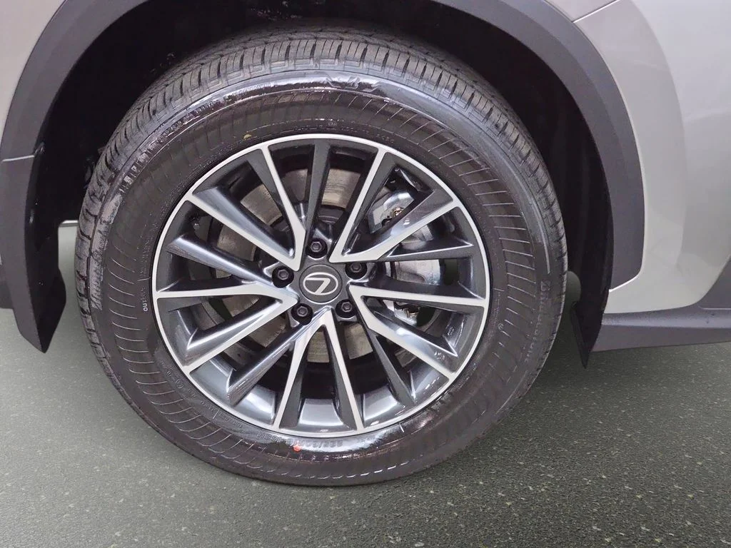 New 2026 Atomic Silver Lexus PREMIUM PLUS AWD image 29