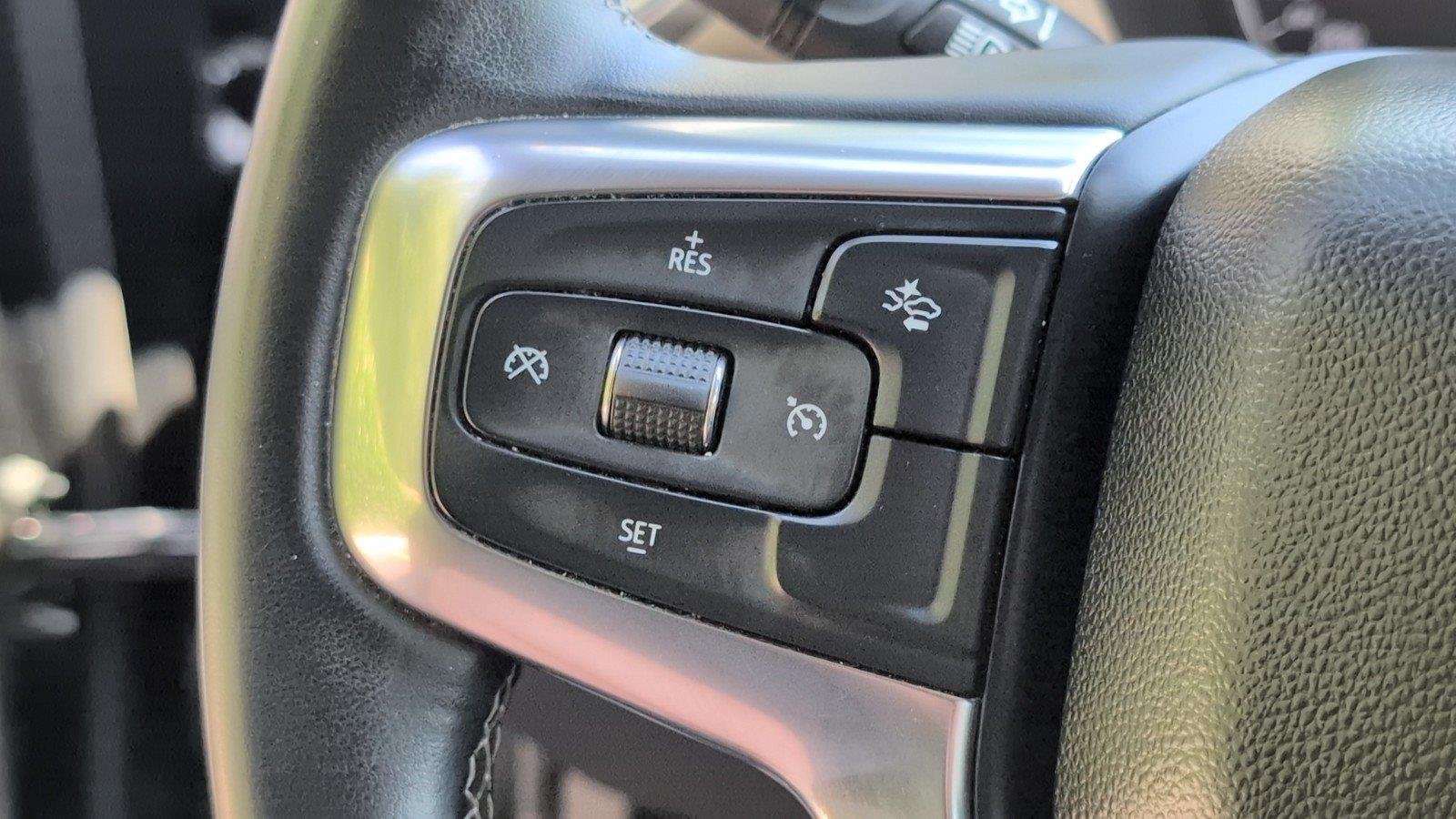 Used 2023 BLACK Chevrolet LT image 30