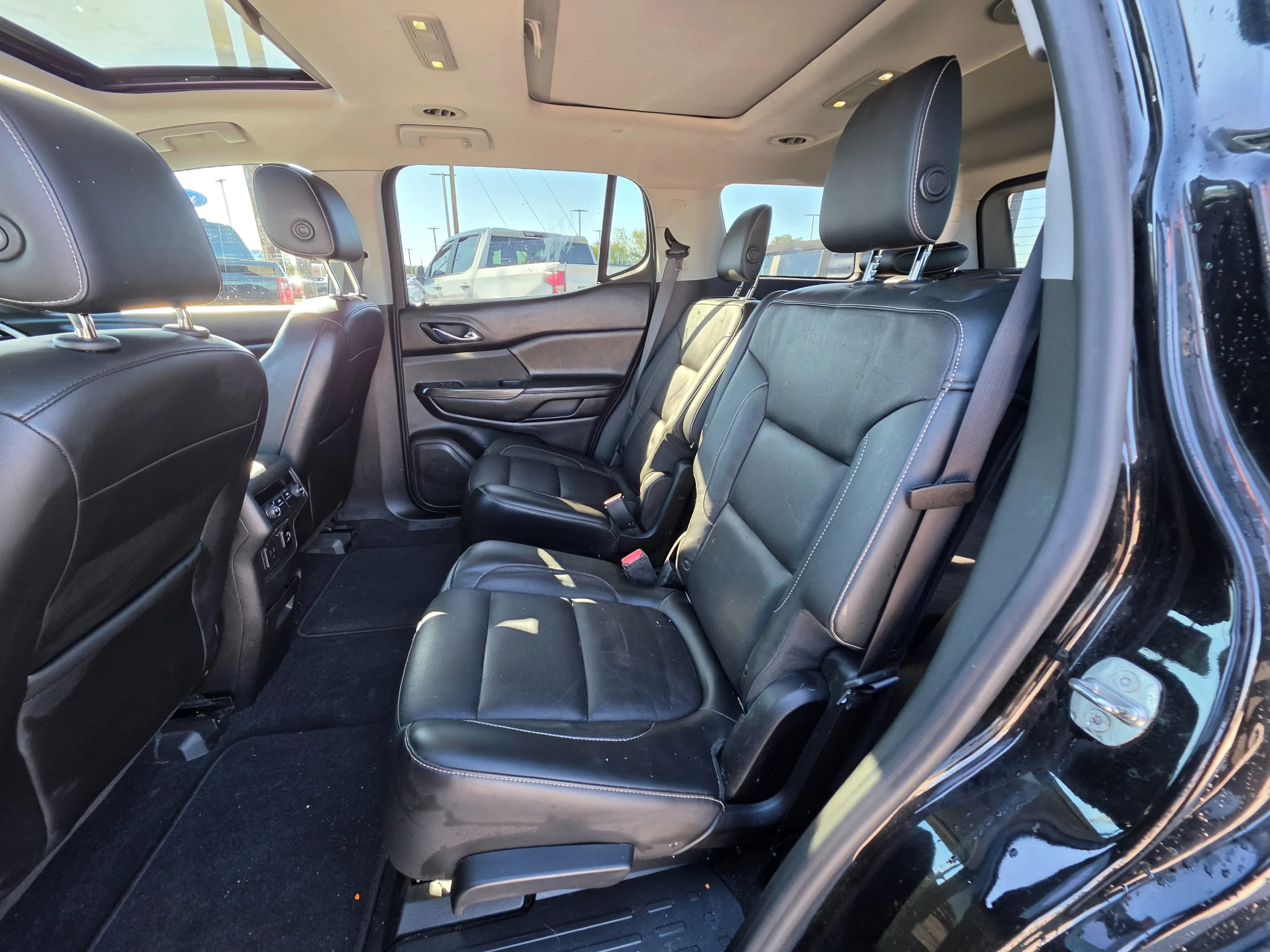 Used 2017 Ebony Twilight Metallic GMC SLT image 14