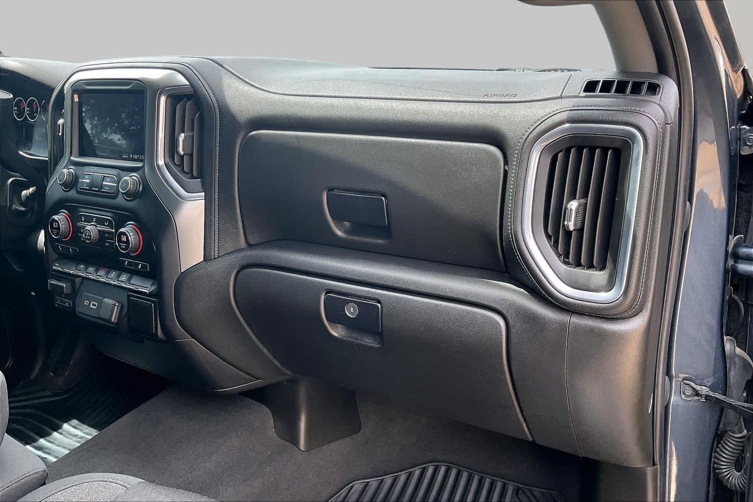 Used 2021 Shadow Gray Metallic Chevrolet LT image 19
