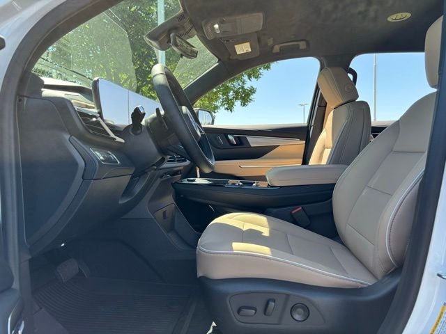 New 2026 Summit White Buick Preferred image 18