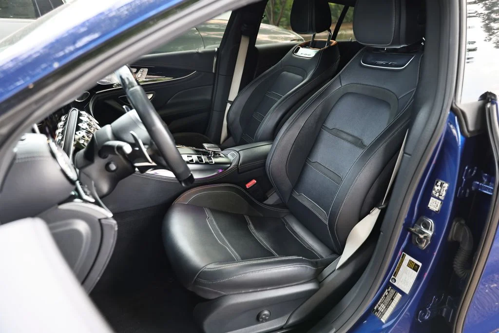 Used 2020 Brilliant Blue Metallic Mercedes-Benz Base image 24