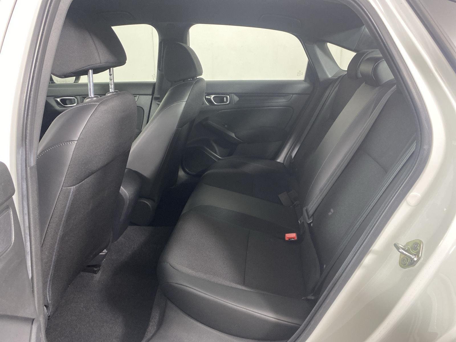 Used 2024 Platinum White Pearl Honda Sport image 21