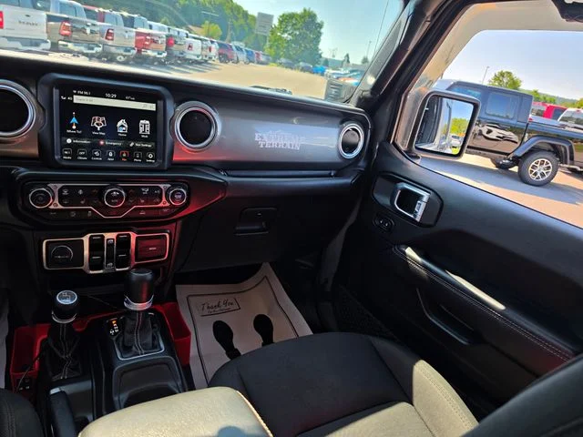 Used 2022 Gray Jeep Overland image 19