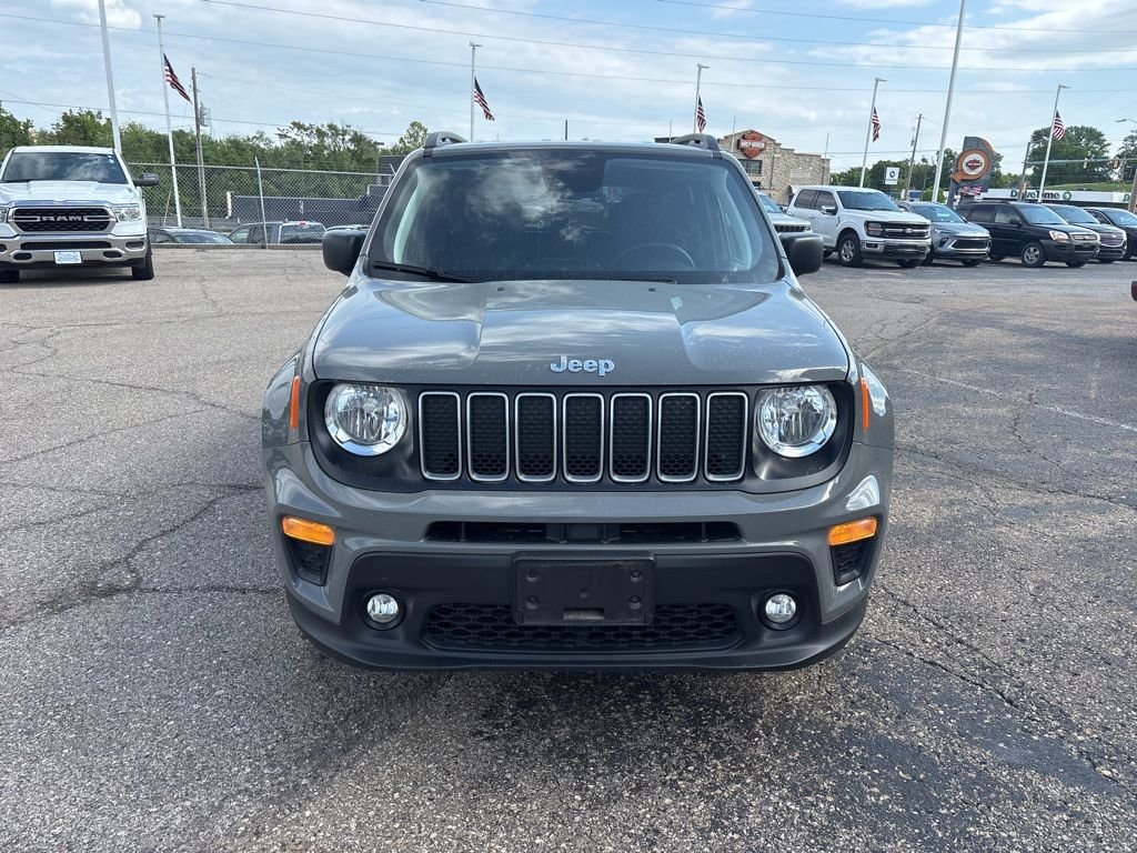 Certified 2022 Jeep Renegade Latitude with VIN ZACNJDB12NPN71729 for sale in Kansas City
