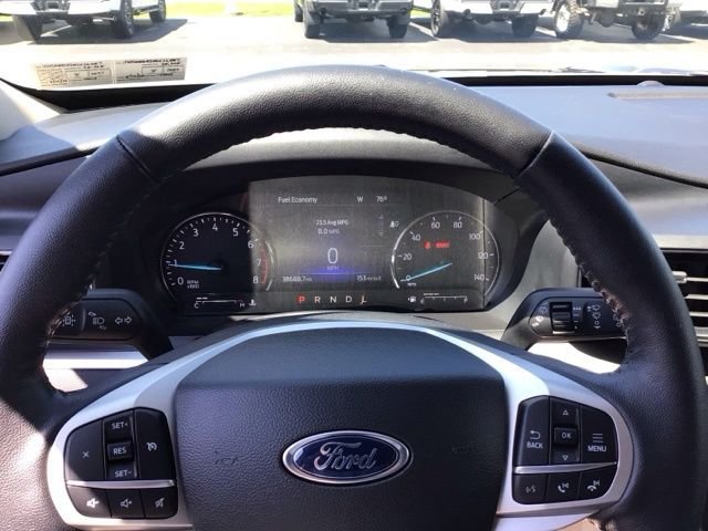 Certified Used 2022 Jewel Red Metallic Ford XLT image 13