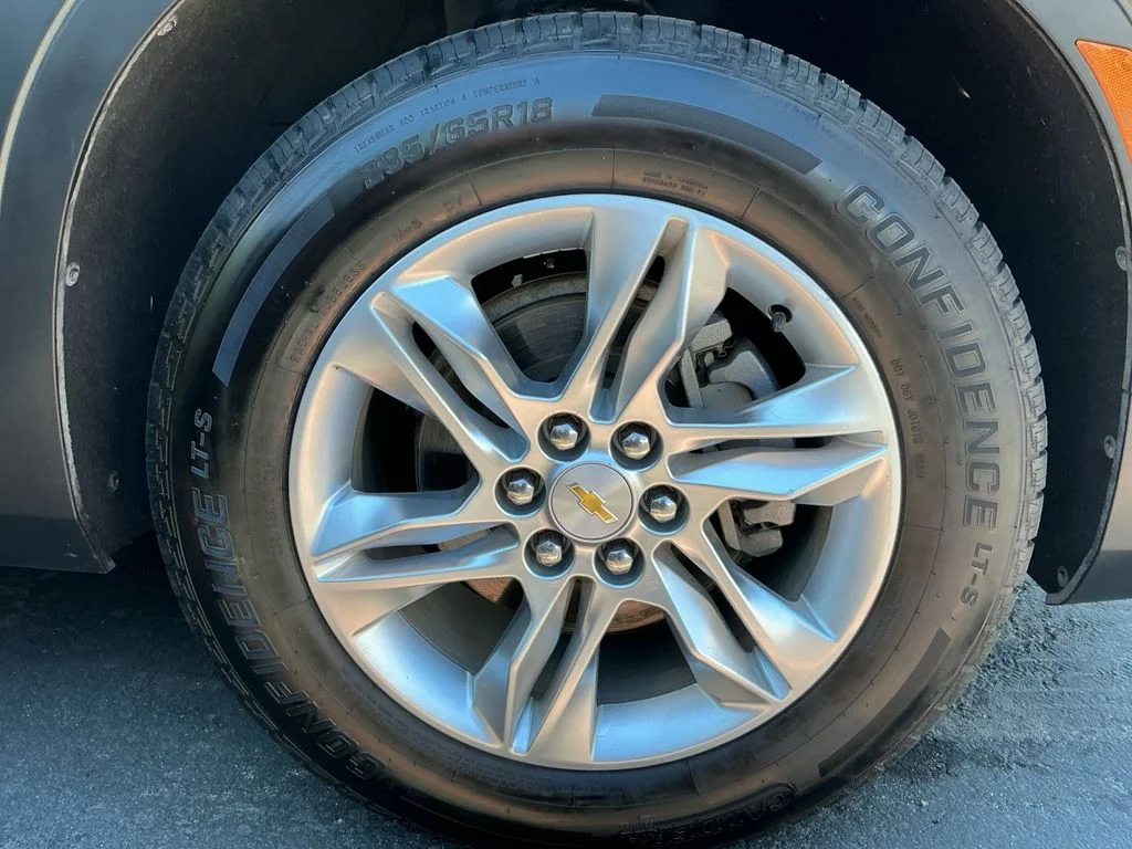 Used 2019 Gray Chevrolet Base image 29